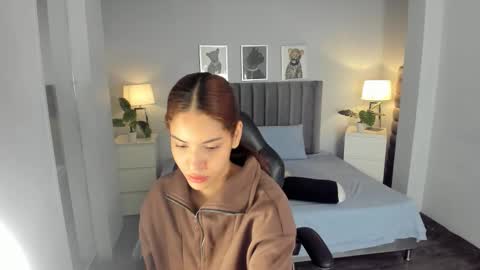 Madie  online show from 10-19-25, 11:22