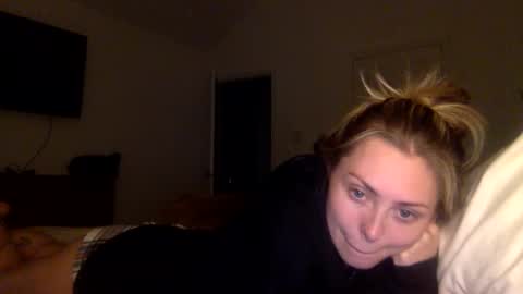 Snapshot of madirose69 chatting on 11-11-25, 11:49 mari rose online show from 11-11-25, 11:49