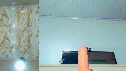 Snapshot of madison_funny chatting on 06-09-26, 06:52 madison_funny online show from 06-09-26, 06:52