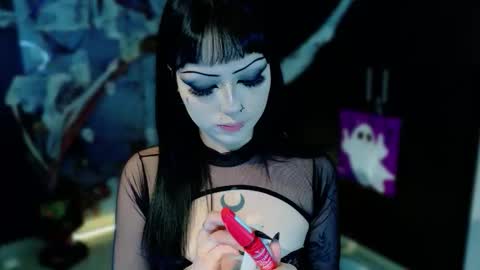 Snapshot of madison_jacksonn chatting on 10-23-25, 09:35 madison_jacksonn online show from 10-23-25, 09:35