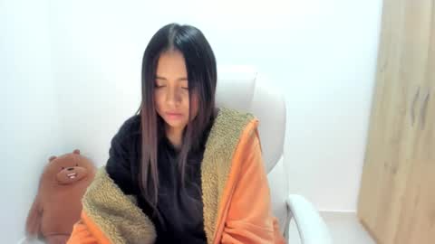 Snapshot of madison_montes chatting on 01-16-26, 05:22 madison montes online show from 01-16-26, 05:22