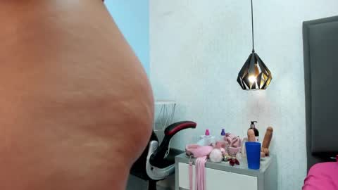 Snapshot of madison_rowan chatting on 01-07-25, 09:07 MADI online show from 01-07-25, 09:07