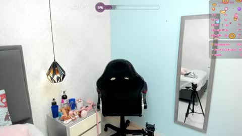 Snapshot of madison_rowan chatting on 01-08-25, 09:10 MADI online show from 01-08-25, 09:10