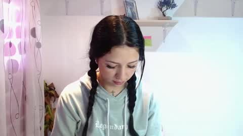 Madison Cambel online show from 12-12-24, 05:48