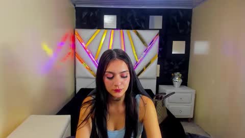 Snapshot of madisoncarzon chatting on 03-14-26, 01:05 Madison Carzon online show from 03-14-26, 01:05