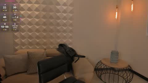 Snapshot of madisoncollinsx chatting on 10-13-25, 08:09 Maddi Collins online show from 10-13-25, 08:09