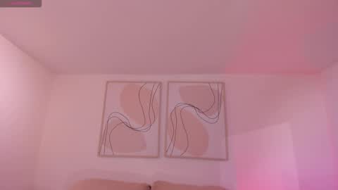 Snapshot of madisoncollinsx chatting on 11-18-25, 11:25 Maddi Collins online show from 11-18-25, 11:25