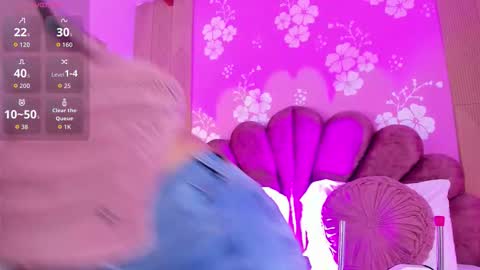 Snapshot of madisonfox01 chatting on 02-17-26, 11:40 Madison online show from 02-17-26, 11:40