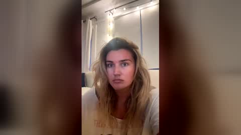 Snapshot of madisonlubbe2 chatting on 04-23-26, 02:57 madisonlubbe2 online show from 04-23-26, 02:57