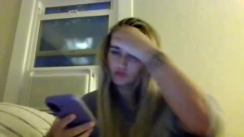 Snapshot of madisonlubbe2 chatting on 06-26-26, 03:33 madisonlubbe2 online show from 06-26-26, 03:33