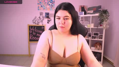 madisonmongomery online show from 12-04-24, 06:17