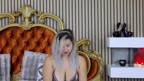 Snapshot of madisonrusso chatting on 10-24-25, 07:05 madisonrusso online show from 10-24-25, 07:05