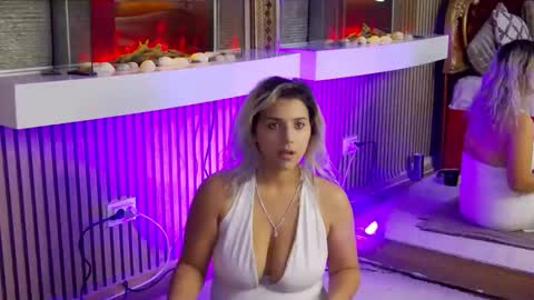 Snapshot of madisonrusso chatting on 11-07-25, 08:58 madisonrusso online show from 11-07-25, 08:58