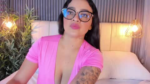 Snapshot of madisonsoler chatting on 06-07-26, 11:47 Madison online show from 06-07-26, 11:47