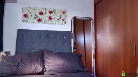 Snapshot of madisonwalkeeer chatting on 09-17-25, 08:21 madisonwalkeeer online show from 09-17-25, 08:21