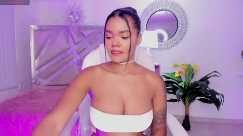 Madisson Davon online show from 12-17-24, 02:00