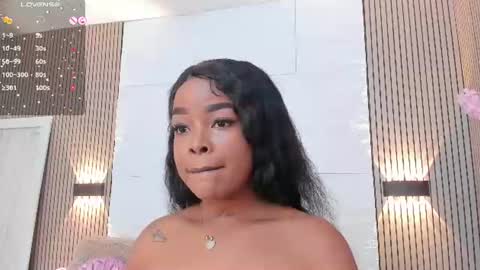 Madisson Lopez online show from 06-11-26, 08:29