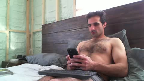 Guigui online show from 01-05-25, 03:45