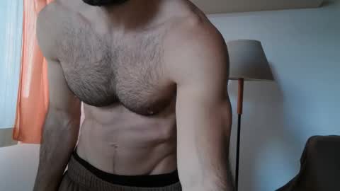 Snapshot of madmax20x chatting on 01-16-25, 02:30 madmax20x online show from 01-16-25, 02:30