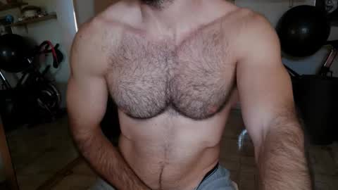 Snapshot of madmax20x chatting on 09-09-25, 03:33 madmax20x online show from 09-09-25, 03:33