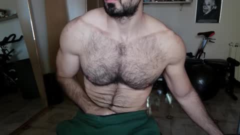 Snapshot of madmax20x chatting on 11-23-25, 11:54 madmax20x online show from 11-23-25, 11:54