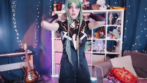 Snapshot of madnessalise chatting on 01-11-26, 08:14 Alice online show from 01-11-26, 08:14