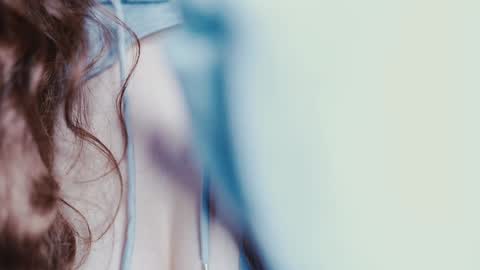 Snapshot of madnessalise chatting on 02-19-26, 08:27 Alice online show from 02-19-26, 08:27