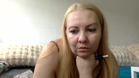 Snapshot of mady26 chatting on 04-13-26, 12:43 Mady online show from 04-13-26, 12:43