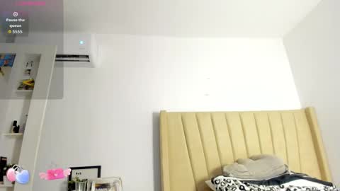 Snapshot of mady_edwards chatting on 11-21-25, 11:14 Mady online show from 11-21-25, 11:14