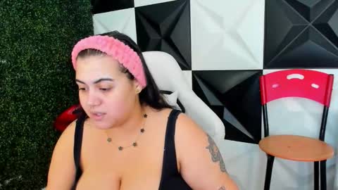 Snapshot of mady_muse chatting on 02-05-26, 09:58 MADY online show from 02-05-26, 09:58