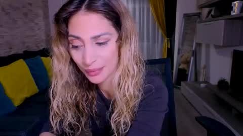 Snapshot of madyeroberts chatting on 03-19-26, 10:14 Madye Roberts online show from 03-19-26, 10:14