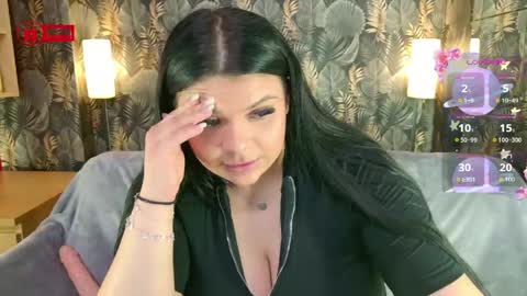 Snapshot of madymoan chatting on 04-14-26, 06:14 MADYMOAN online show from 04-14-26, 06:14