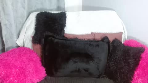 Snapshot of madysonthaylor chatting on 11-11-25, 07:08 Mady online show from 11-11-25, 07:08