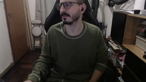 Peter online show from 05-11-26, 05:24