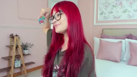 Mae Lyra online show from 02-01-26, 07:01