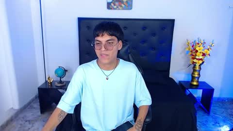 Snapshot of maegor18 chatting on 06-08-26, 08:31 Maik online show from 06-08-26, 08:31