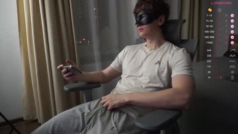 Mike XMaestro 3369 online show from 12-20-25, 08:16