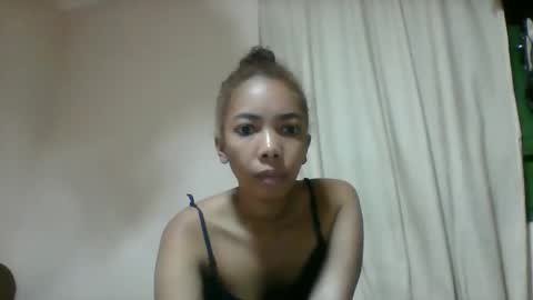 Snapshot of maevagirl chatting on 11-19-25, 06:52 maevagirl online show from 11-19-25, 06:52