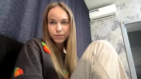 Sara online show from 03-06-26, 07:16