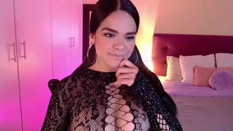 Snapshot of mafer_meow chatting on 10-09-25, 07:56 Mafer Flor online show from 10-09-25, 07:56