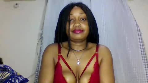 Snapshot of magdalinemus chatting on 10-18-25, 04:19 magdalinemus online show from 10-18-25, 04:19