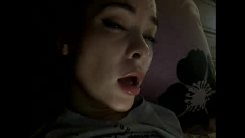 magggg658318 online show from 02-01-25, 02:24