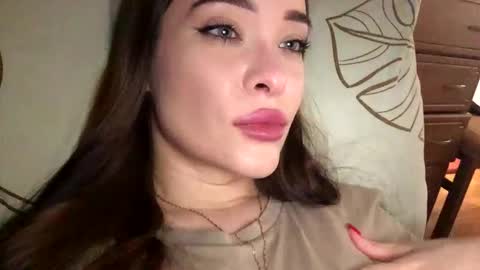 magggg658318 online show from 09-28-25, 01:16