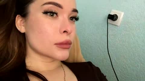 magggg658318 online show from 07-17-26, 12:45