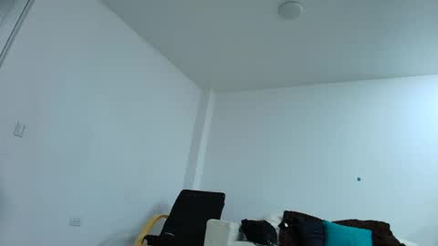 Snapshot of maggie_fit chatting on 07-20-26, 07:05 maggie_fit online show from 07-20-26, 07:05