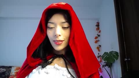 maggie online show from 10-31-25, 03:35