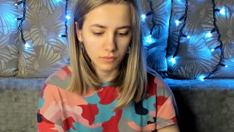 Maggie online show from 03-11-25, 07:26