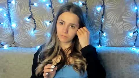 Maggie online show from 04-28-26, 01:15