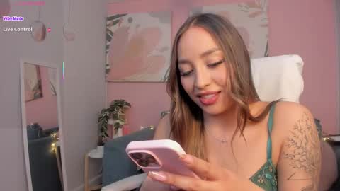   online show from 12-22-25, 04:26