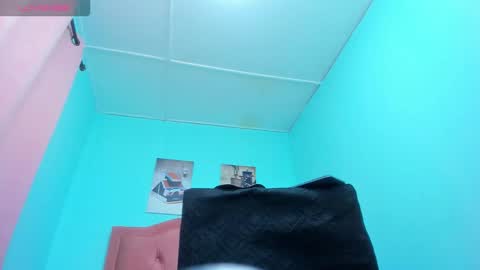 maggy_big_tits online show from 11-14-25, 12:20